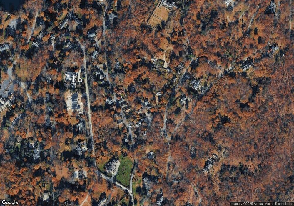 8 Stable Rd, Tuxedo Park, NY 10987 - photo 1