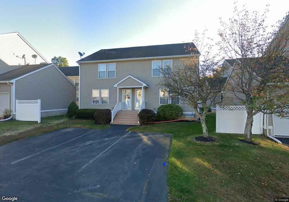 8 Acorn Ln, Unionville, CT 06085 - photo 1