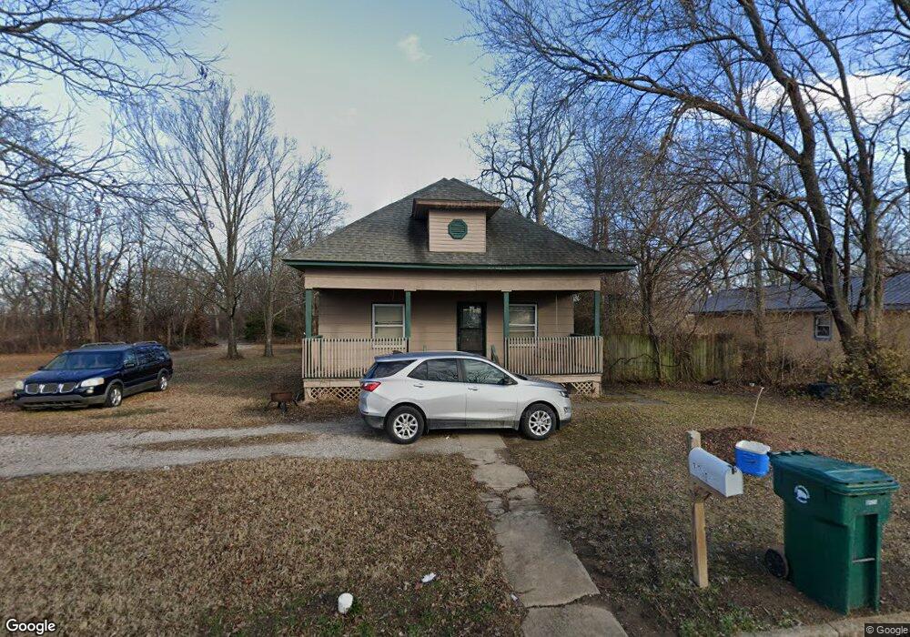 1223 N 26th St, Parsons, KS 67357 - photo 1