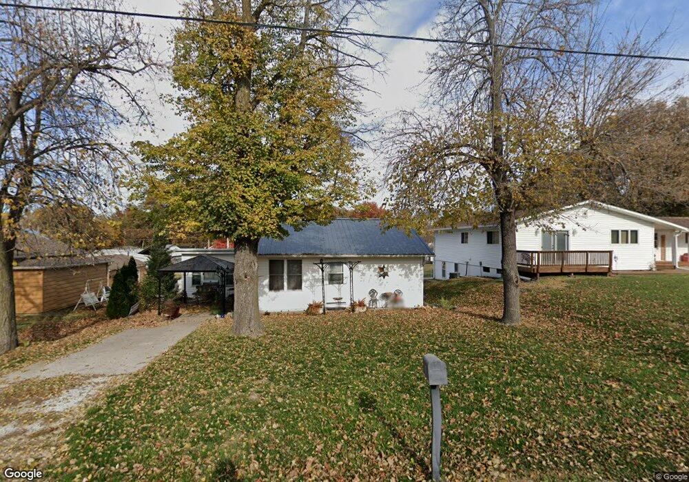 807 W Nishna Rd, Shenandoah, IA 51601 - photo 1