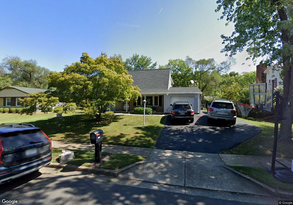 4225 Mayport Ln, Fairfax, VA 22033 - photo 1