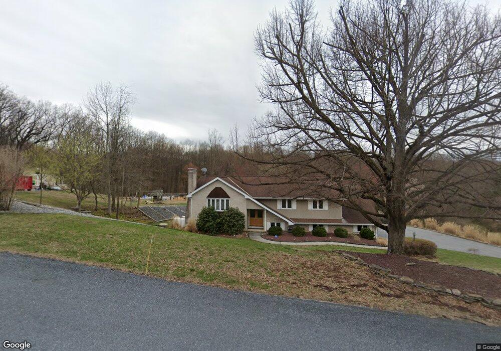 5082 Ridgewood Rd, Reading, PA 19608 - photo 1