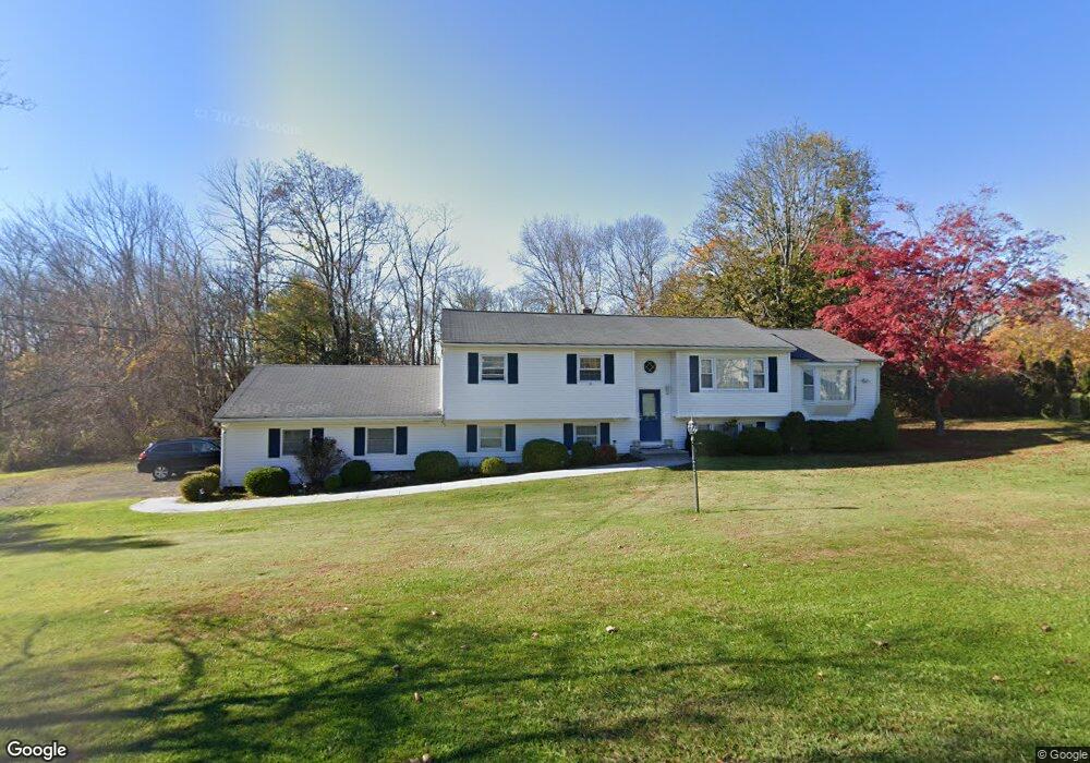 8 Knollcrest Dr, Brookfield, CT 06804 - photo 1