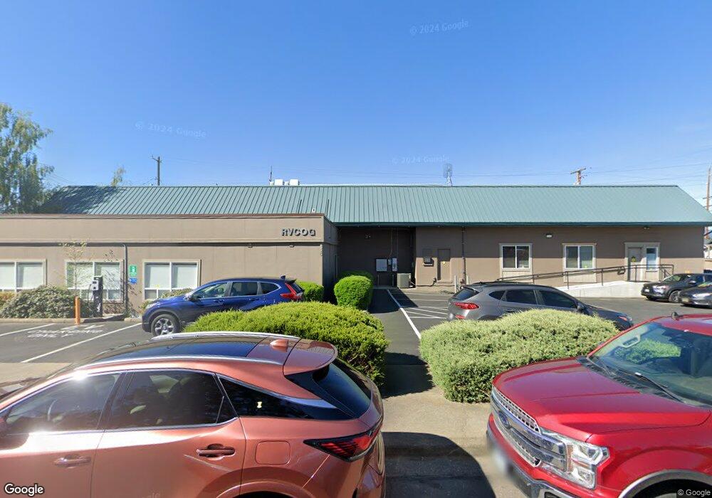 155 N 1st St, Central Point, OR 97502 - photo 1