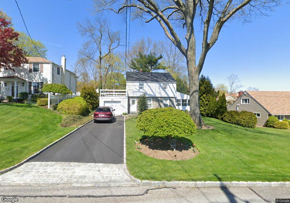 102 Whitman Rd, Yonkers, NY 10710 - photo 1