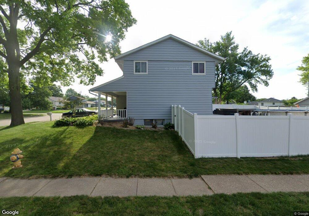 1207 W 58th St, Davenport, IA 52806 - photo 1