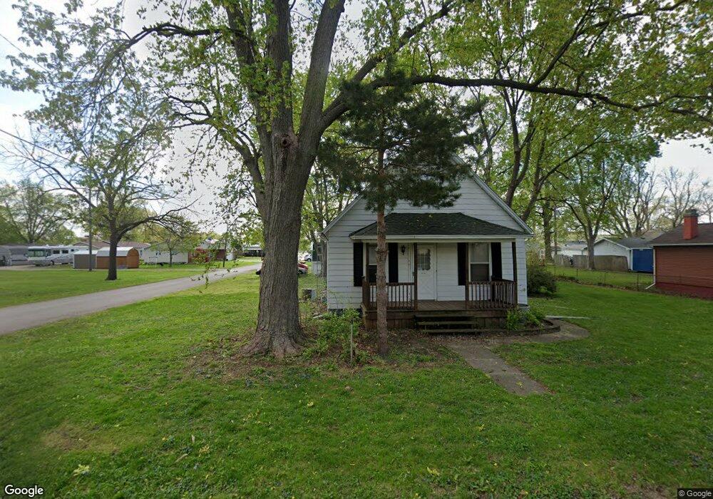 1430 N Kankakee St, Lincoln, IL 62656 - photo 1