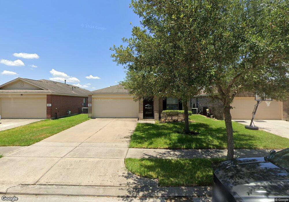 8811 Kaeling Meadow Ct, Houston, TX 77075 - photo 1