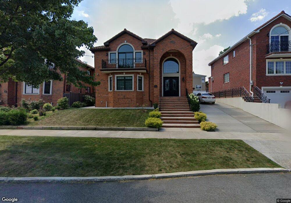 3958 222nd St, Flushing, NY 11361 - photo 1