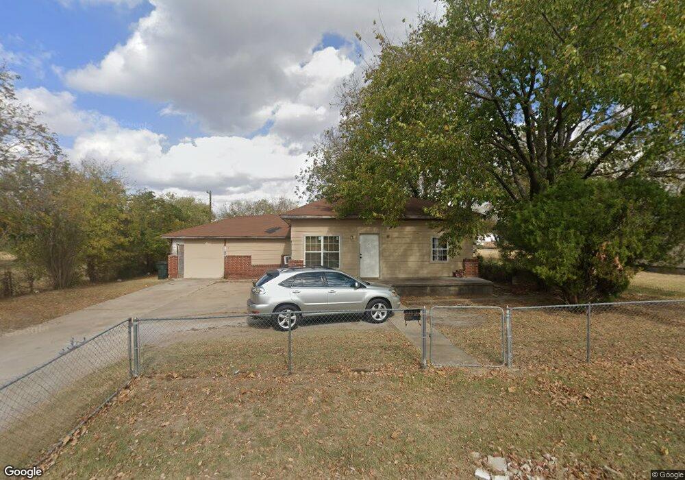 1019 E Smith St, Okmulgee, OK 74447 - photo 1