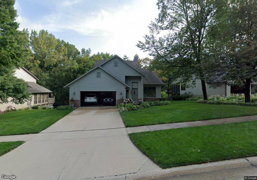 1715 Whitters Way NW, Cedar Rapids, IA 52405 - photo 1