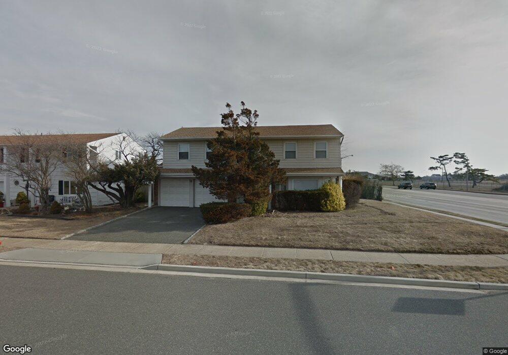 2 Donna Ln, Lido Beach, NY 11561 - photo 1