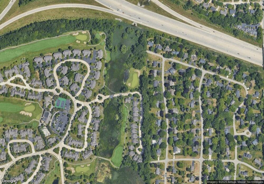 2469 Inglehill Point unit 319, Bloomfield Hills, MI 48304 - photo 1