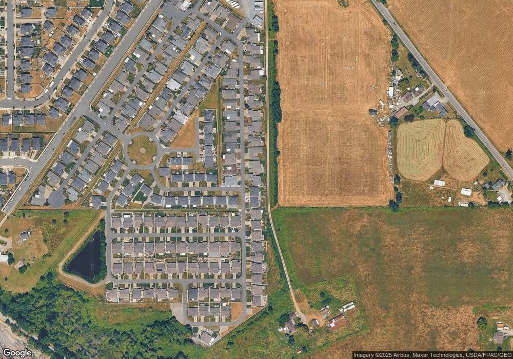 824 Maple Ln SW unit 90, Orting, WA 98360 - photo 1