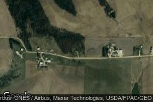 17182 254th St, Zwingle, IA 52079