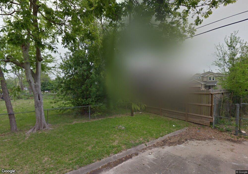 6077 Yale St, Houston, TX 77076 - photo 1