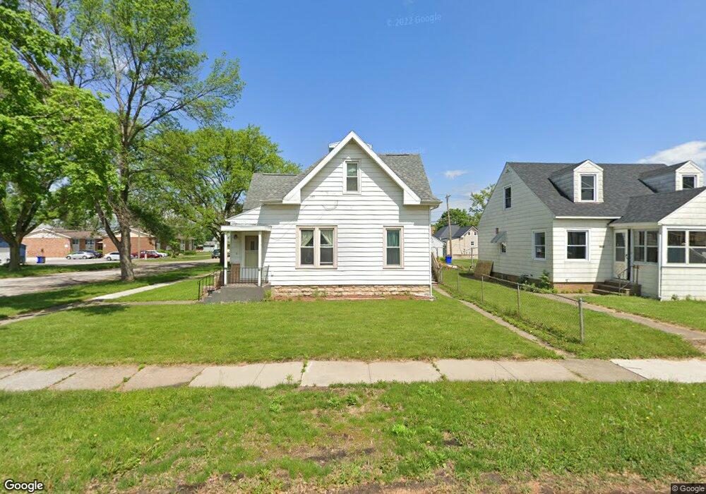 166 17th Ave SW, Cedar Rapids, IA 52404 - photo 1