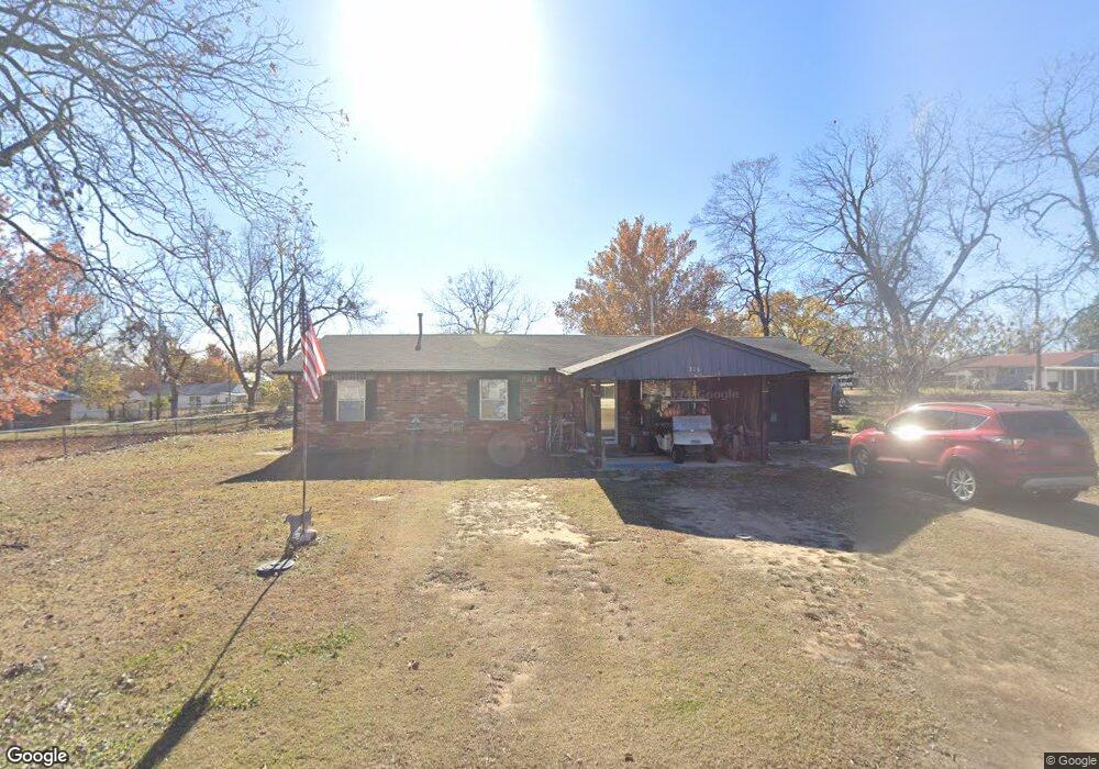 306 Duffee Ave, Eufaula, OK 74432 - photo 1