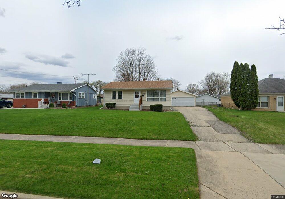 1818 Ivy Ln, Aurora, IL 60506 - photo 1