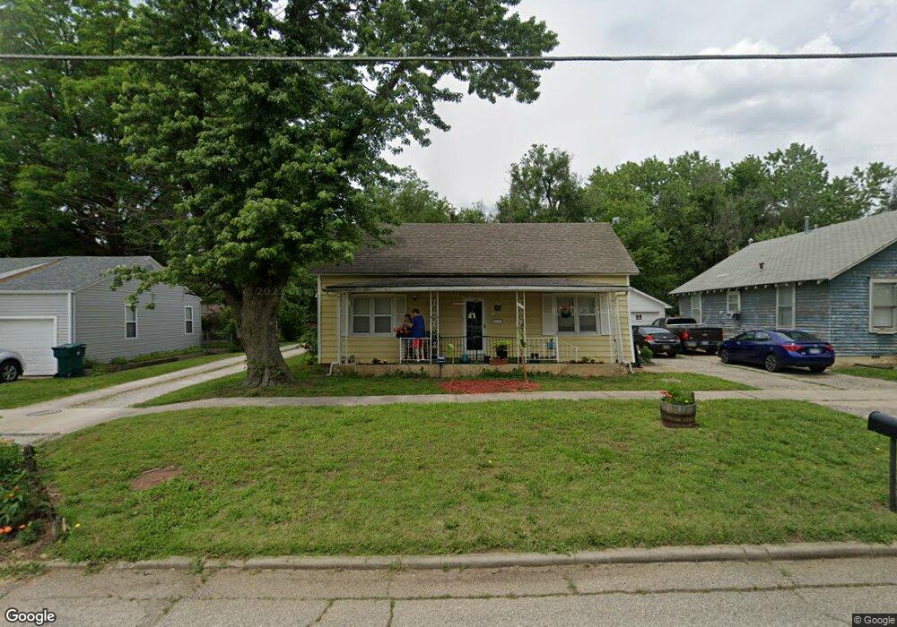 1109 S 15th St, Parsons, KS 67357 - photo 1