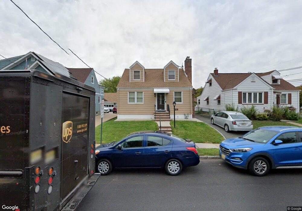 704 W Elm St, Linden, NJ 07036 - photo 1