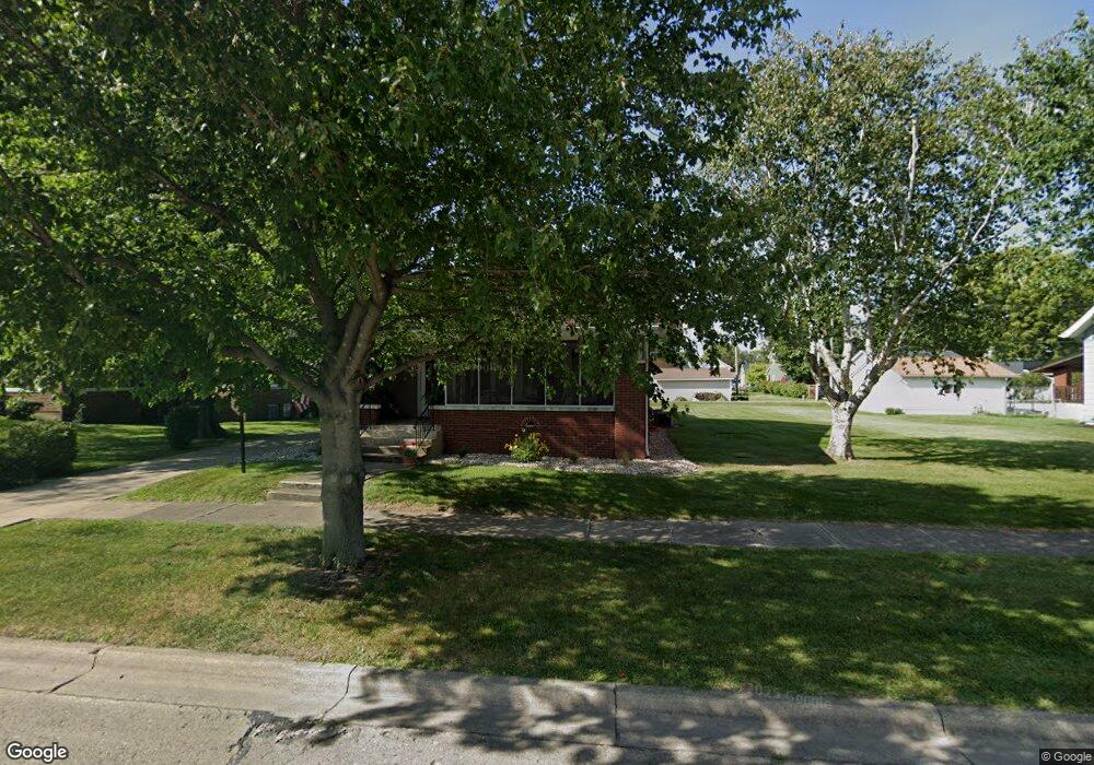 104 E Ensey St, Tuscola, IL 61953 - photo 1