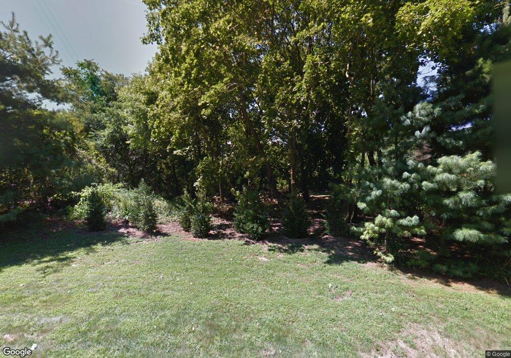 10 Peacock Ln, Glen Head, NY 11545 - photo 1