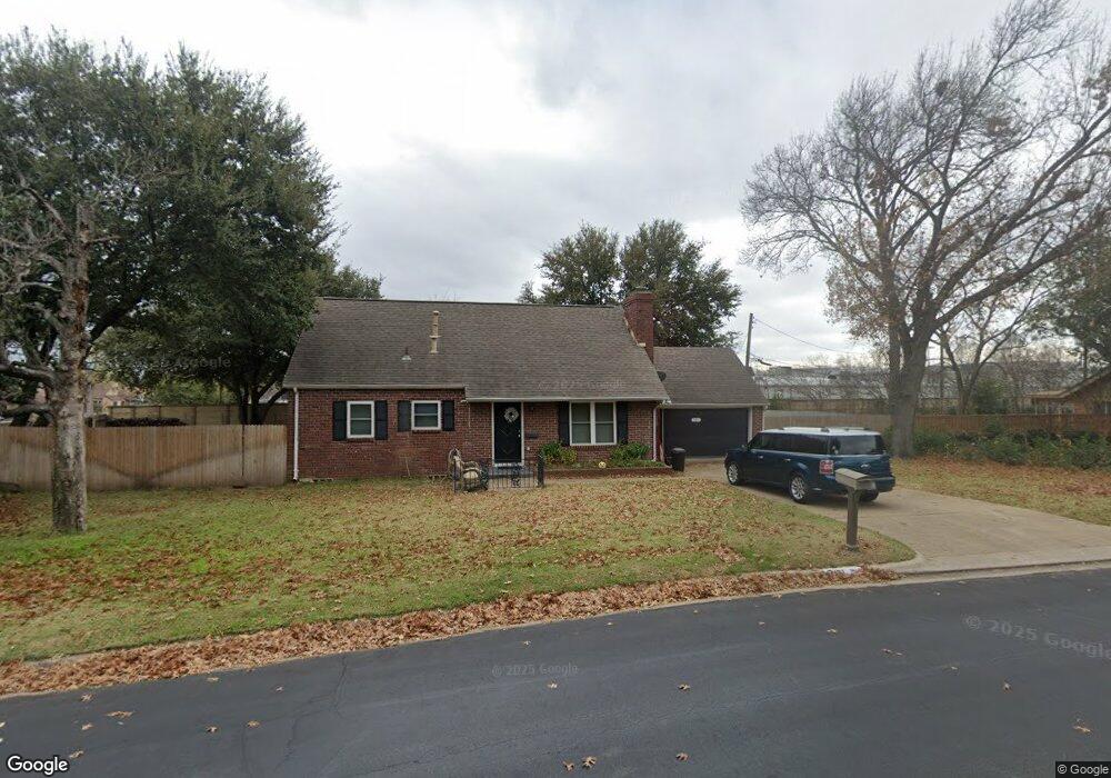 701 Woodcrest Dr, Hurst, TX 76053 - photo 1