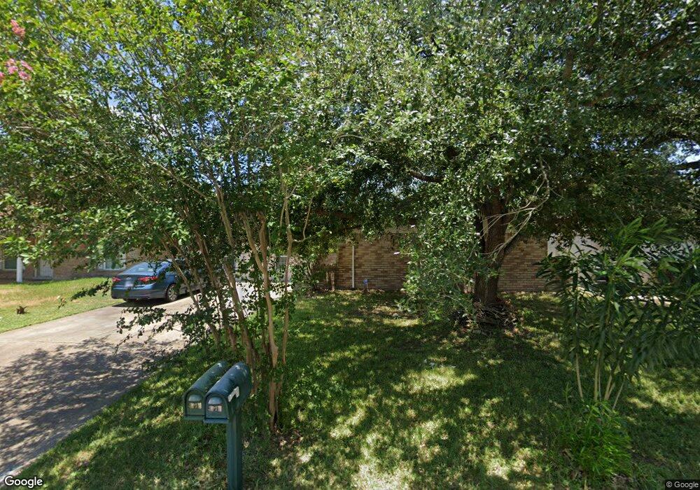 2130 Rainy River Dr, Houston, TX 77088 - photo 1