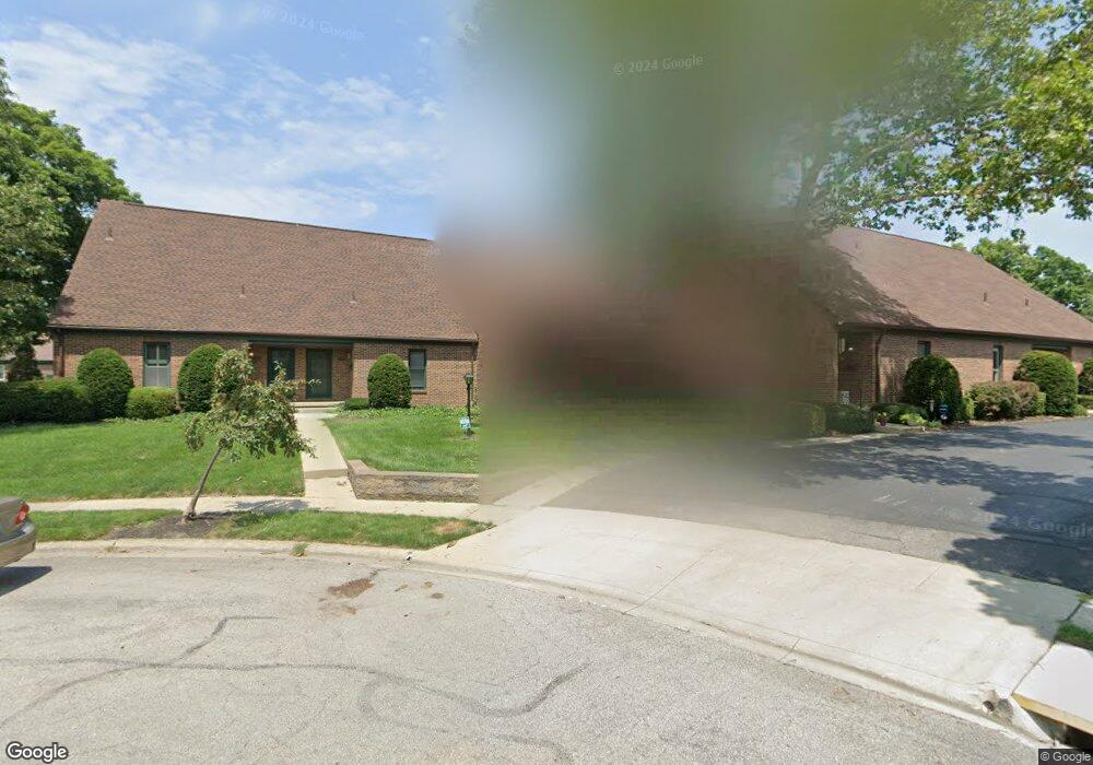 1544 Sandringham Ct, Columbus, OH 43220 - photo 1