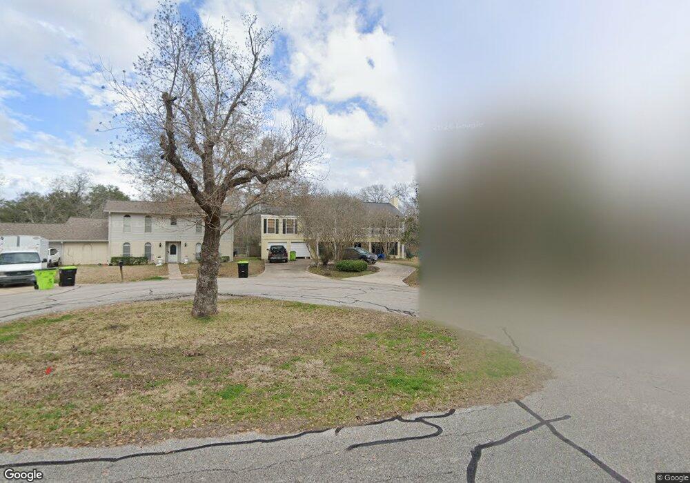 1906 W Laurel Oaks Dr, Richmond, TX 77469 - photo 1