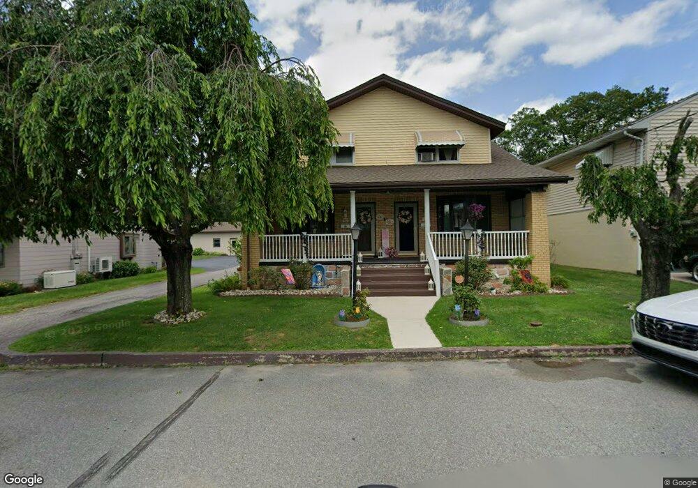 511 E Grant St, McAdoo, PA 18237 - photo 1