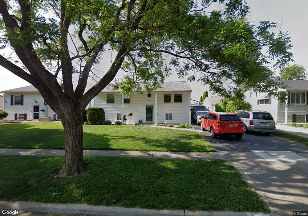 1720 E Glastonberry Rd, Toledo, OH 43613 - photo 1