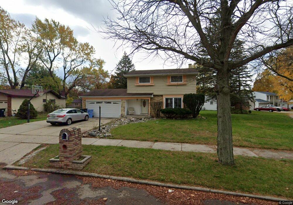 3951 Windward Dr, Lansing, MI 48911 - photo 1