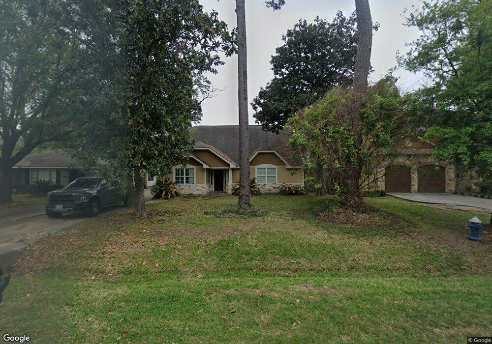 1023 W 42nd St, Houston, TX 77018 - photo 1