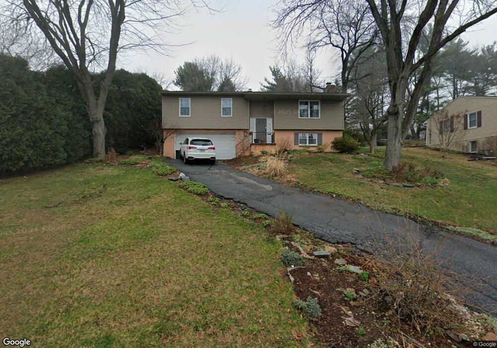 67 Wyomissing Hills Blvd, Reading, PA 19609 - photo 1