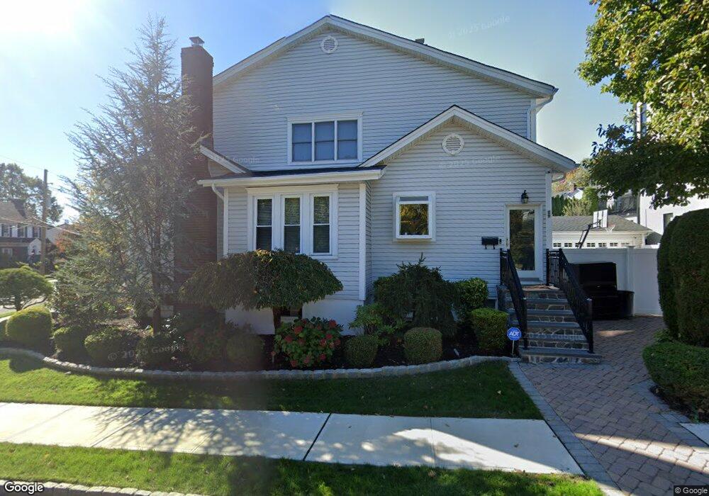 Sold $1,460,000 • Co-Listing Agent