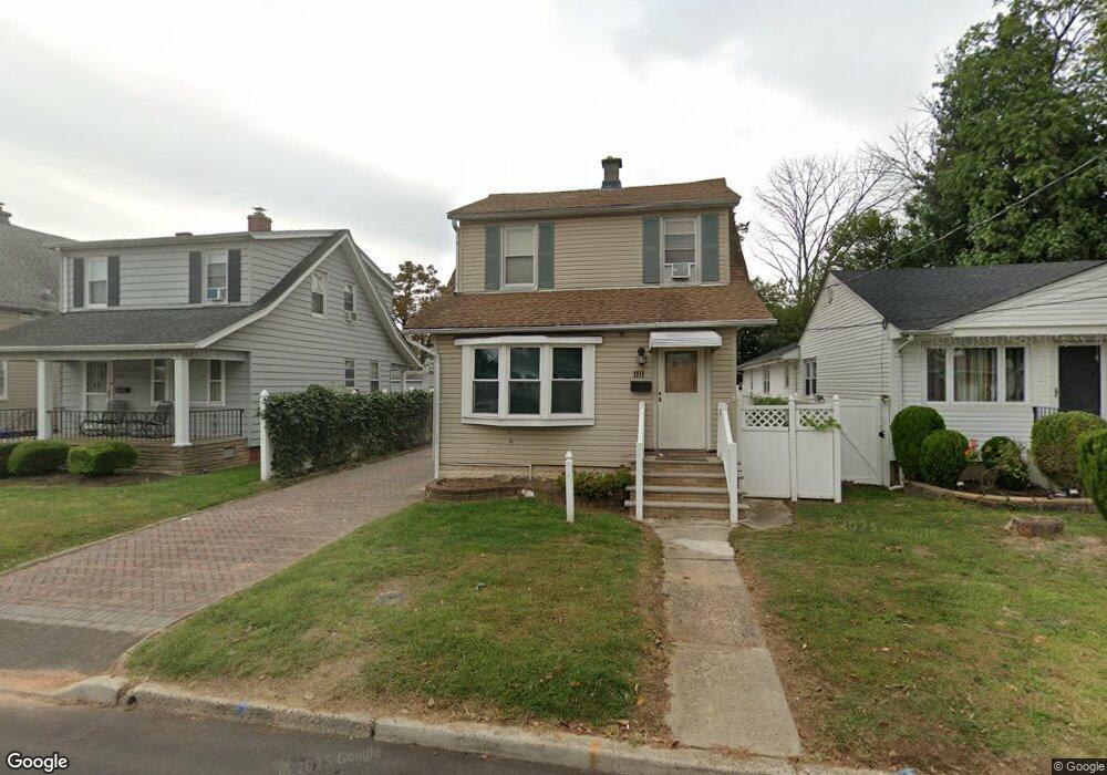 1111 Wheatsheaf Rd, Linden, NJ 07036 - photo 1