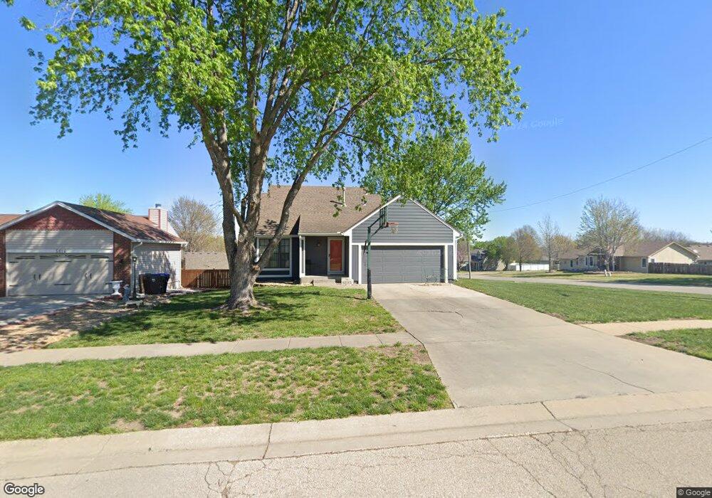 5610 SW 36th Terrace, Topeka, KS 66614 - photo 1
