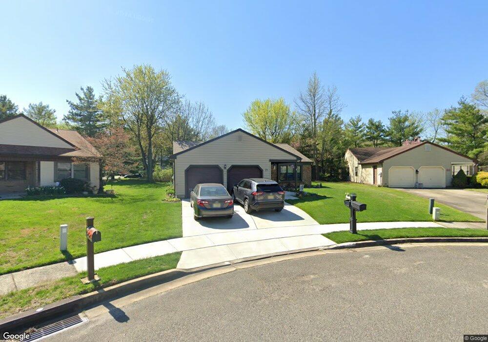 21 Oleander Ct, Mount Laurel, NJ 08054 - photo 1