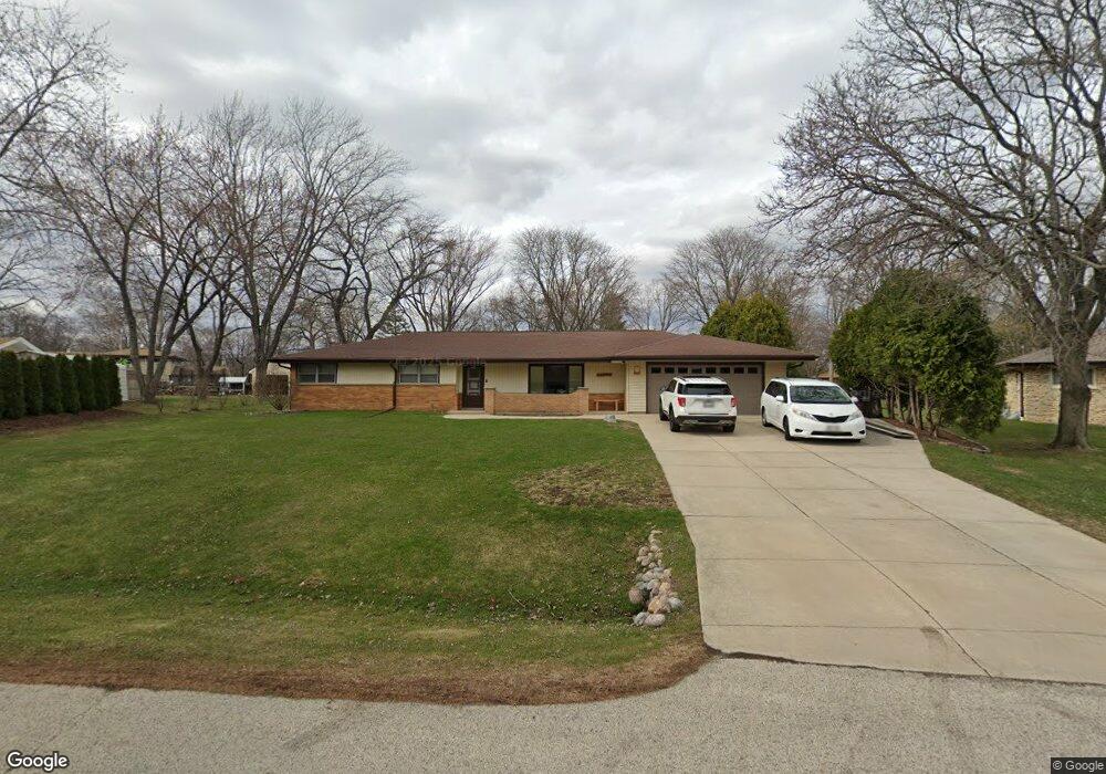 6301 S Carroll Cir, Franklin, WI 53132 - photo 1