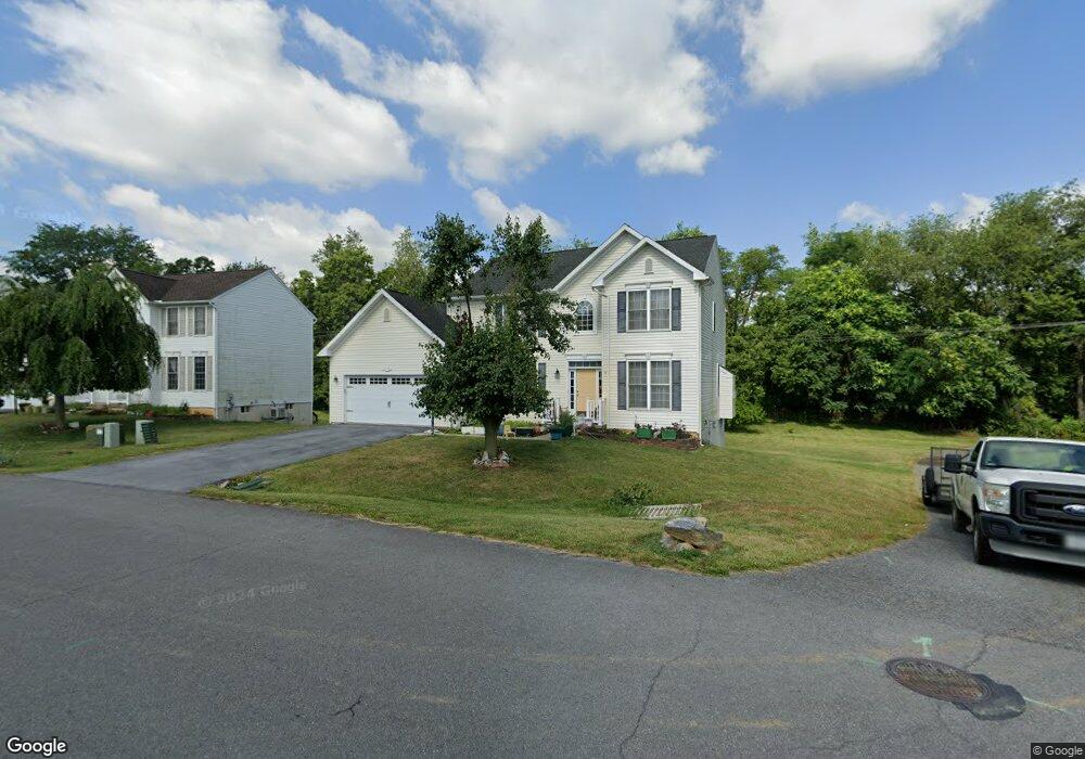 10238 Stagecoach Dr, Hagerstown, MD 21740 - photo 1