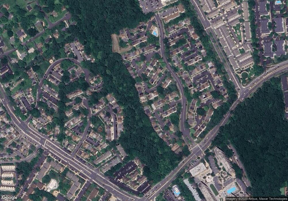 3074 Winter Pine Ct, Fairfax, VA 22031 - photo 1