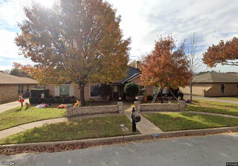 305 Mayfair Dr, Hurst, TX 76054 - photo 1