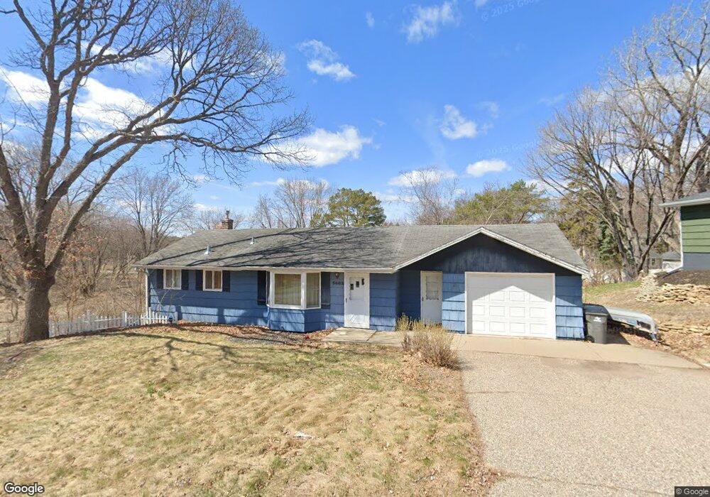 5682 E Glen Moor Rd, Minnetonka, MN 55345 - photo 1