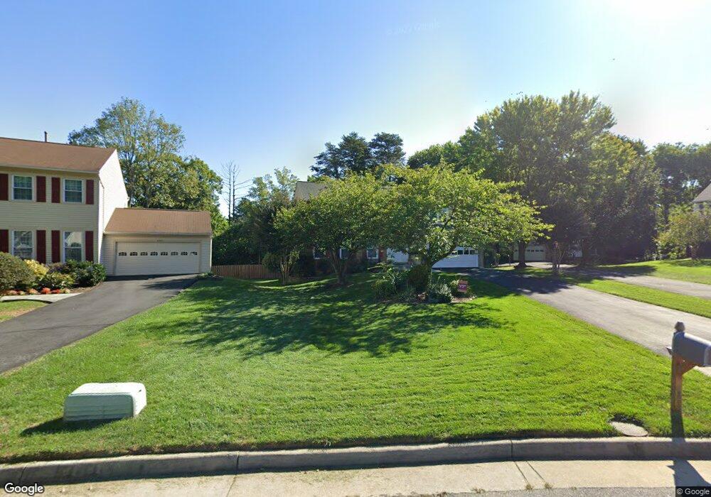 6309 Summerday Ct, Burke, VA 22015 - photo 1