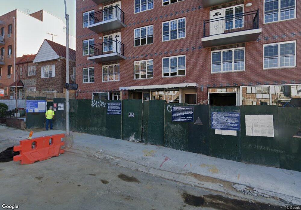 43-27 Byrd St unit 5C, Flushing, NY 11355 - photo 1