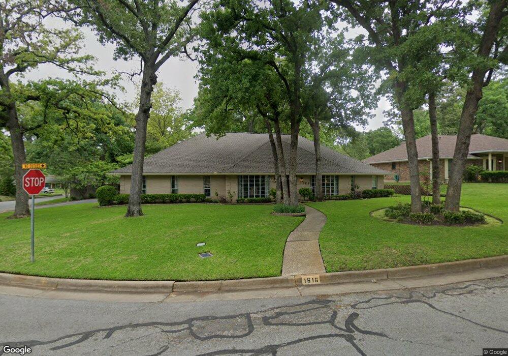 1616 Devonshire Dr, Tyler, TX 75703 - photo 1