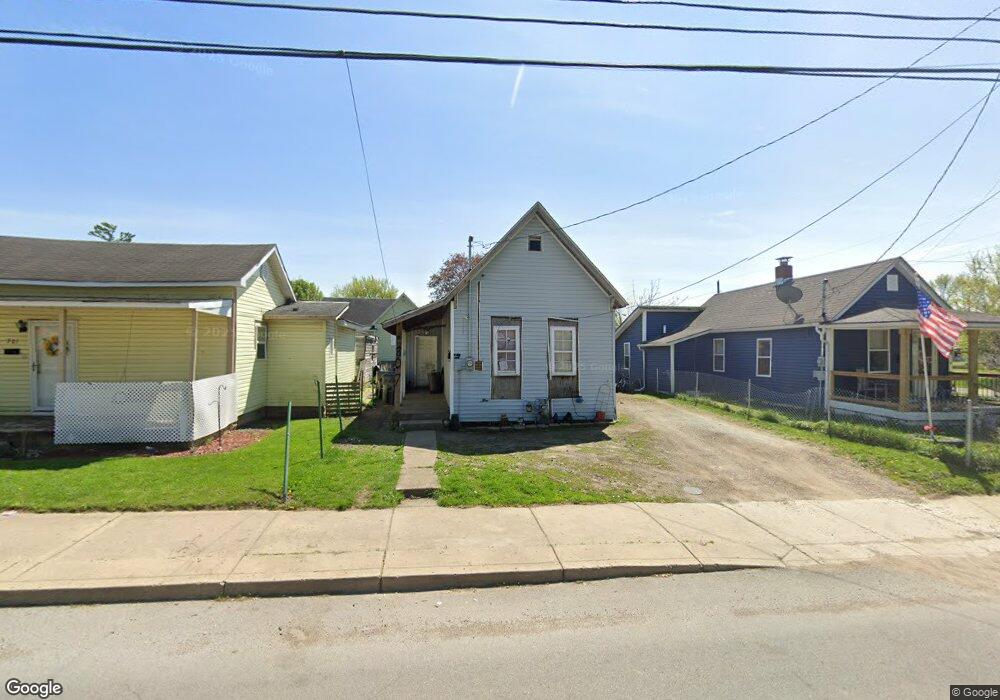 307 W 22nd St, Anderson, IN 46016 - photo 1