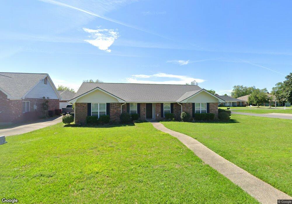 1413 Covey Ln, Lake Charles, LA 70605 - photo 1
